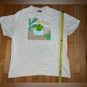 Vintage Ar cas ian tshirt frog in cup size XL men’s